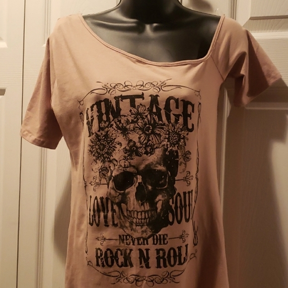 FASHION NOVA ladies distressed graphic mini shirt dress - Picture 2 of 6